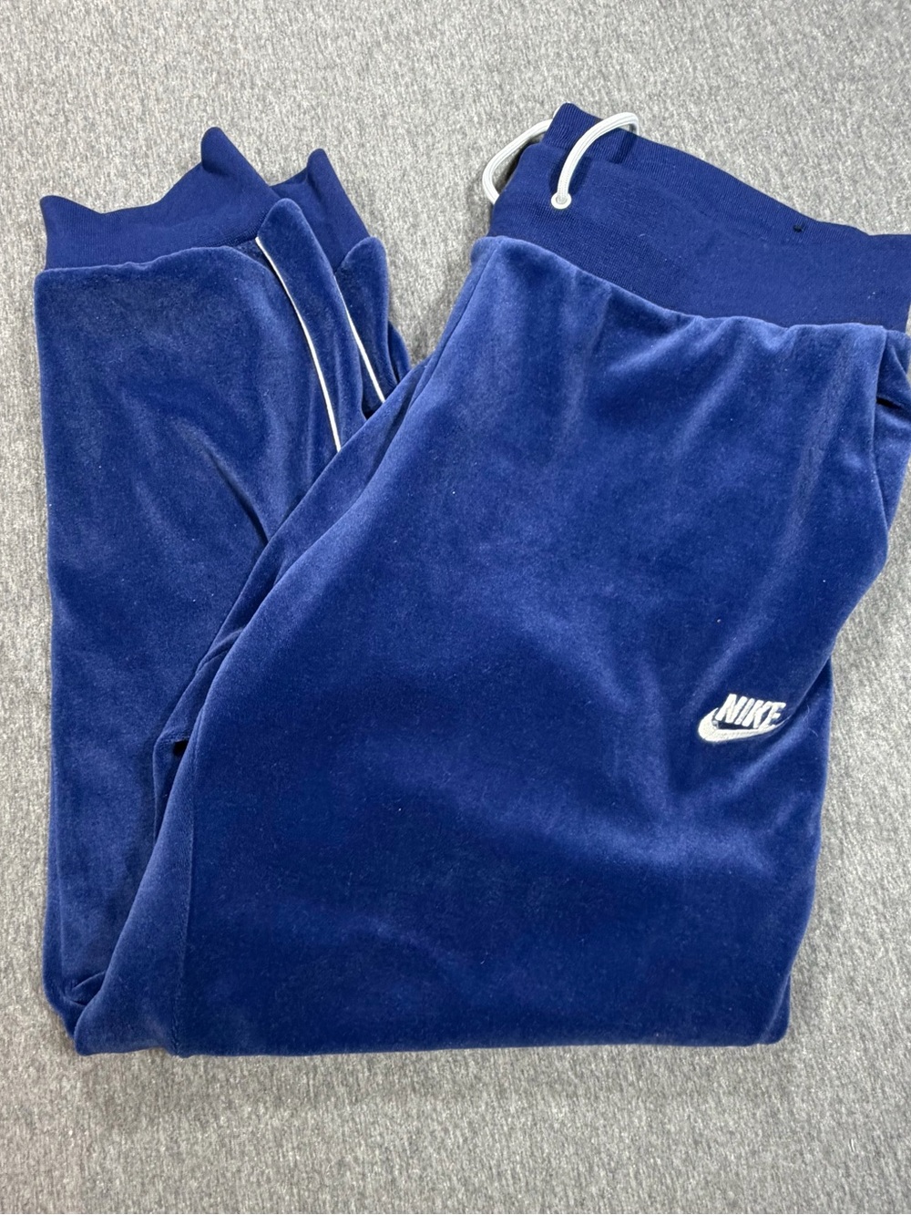 Nike Men’s Navy Velour Jogger Pants Blue with White Piping Large Tracksuit